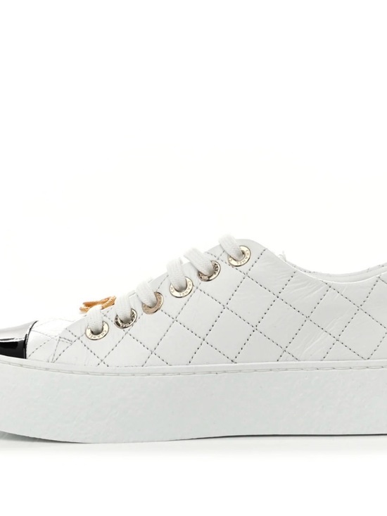CHANEL- Crumpled Lambskin Patent Cap Toe CC Stitched Sneakers 38  White Black - Picture 2 of 6